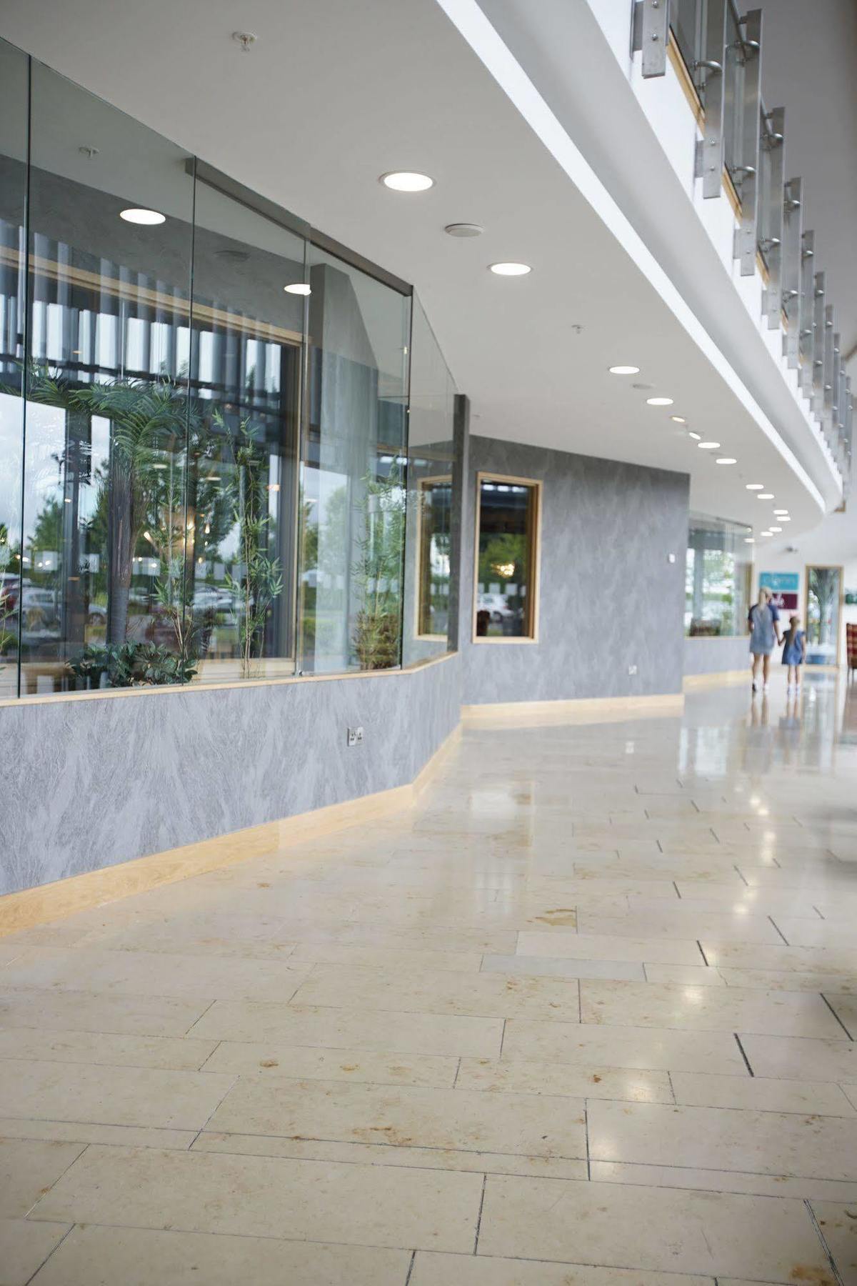 Pillo Hotel & Leisure Club Ashbourne Exteriér fotografie
