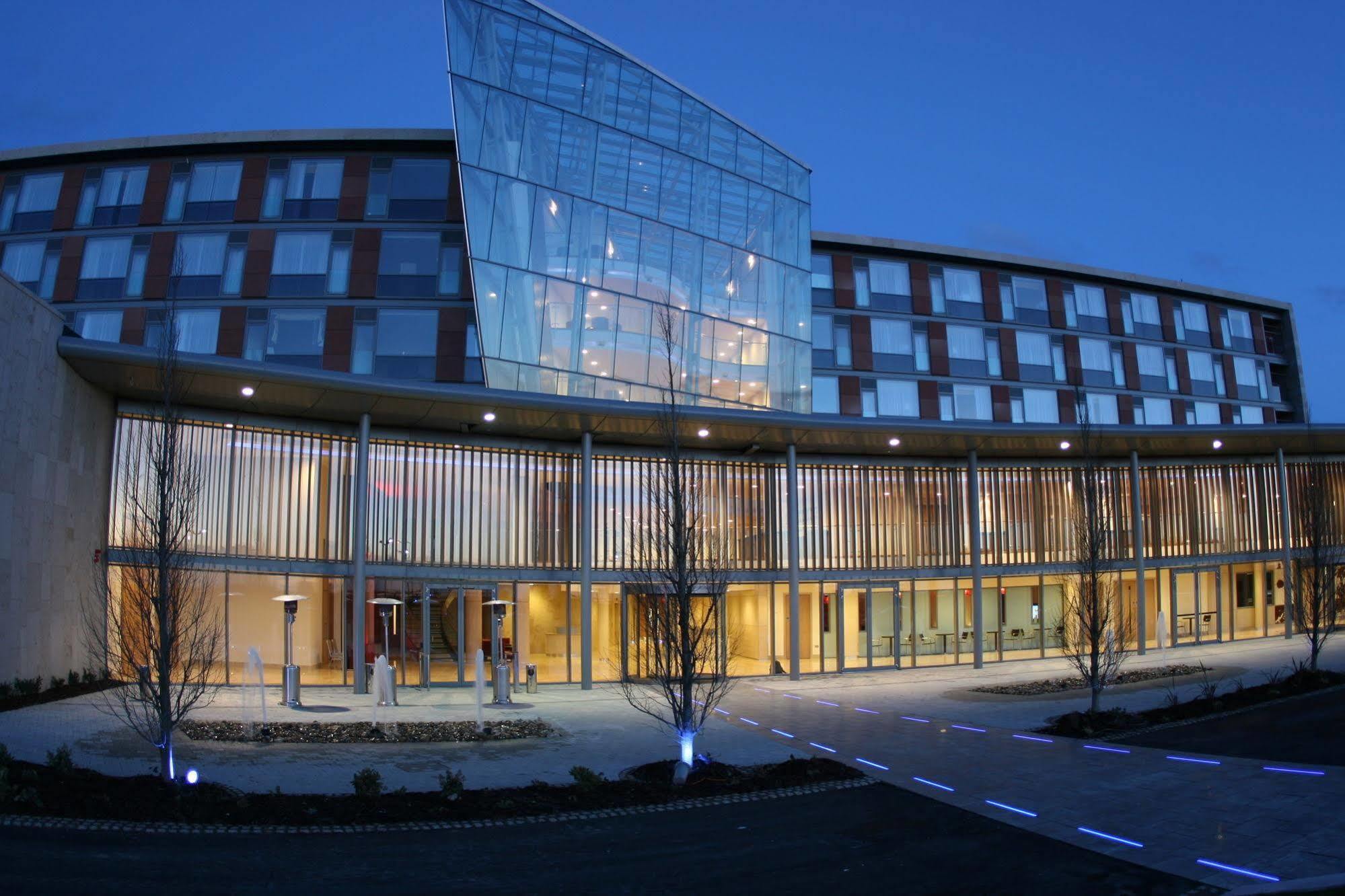 Pillo Hotel & Leisure Club Ashbourne Exteriér fotografie